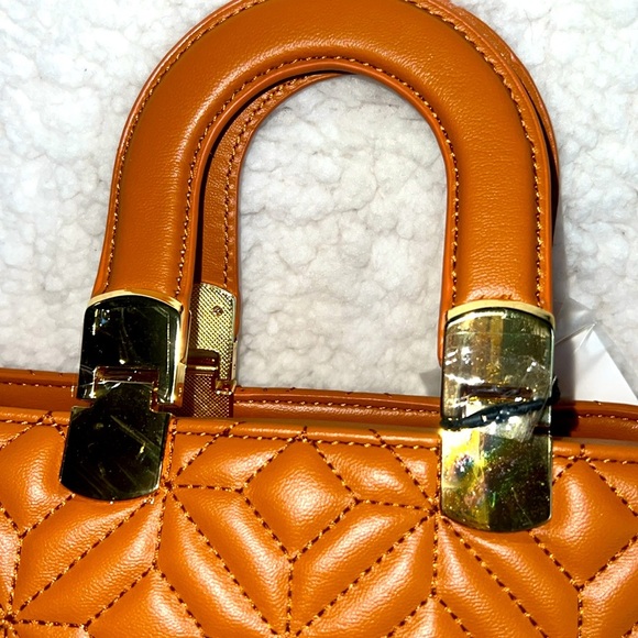 Steve Madden Mini Bag Tan Brown Quilted‎ Faux Leather - Picture 5 of 16